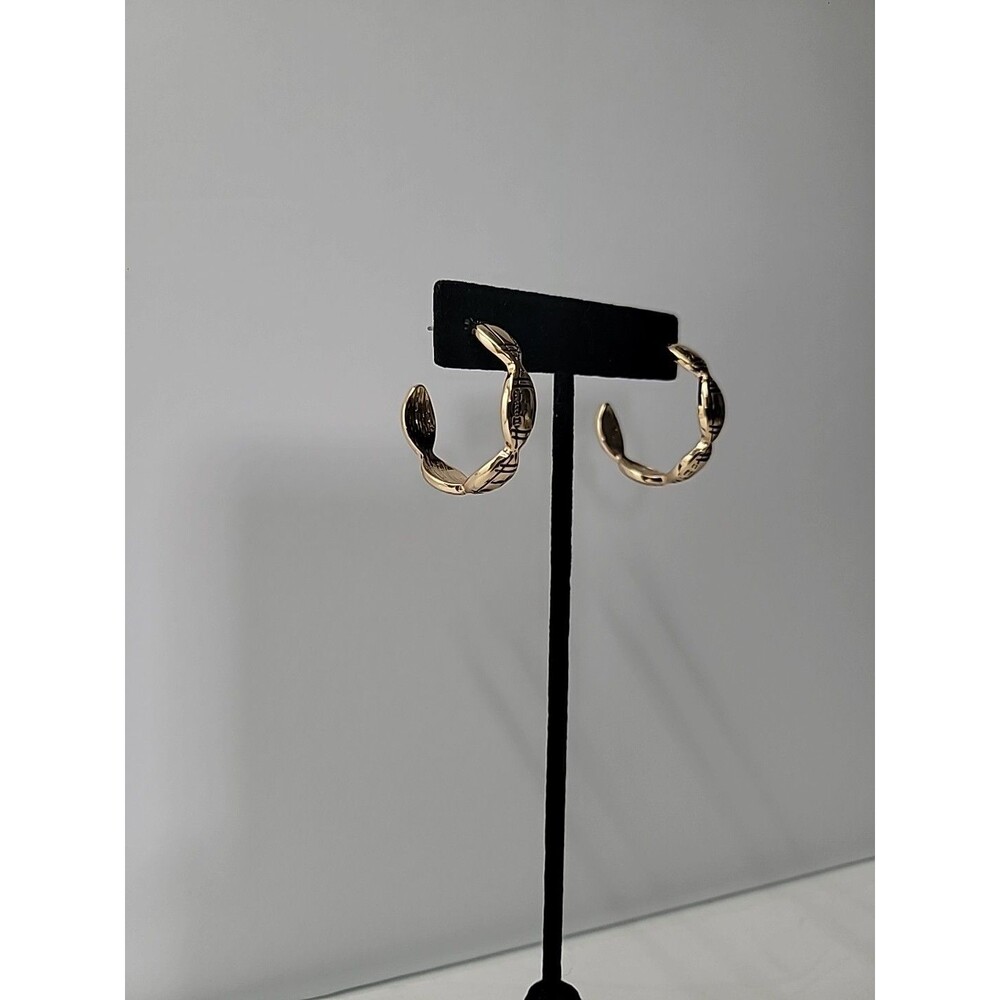 Gold Tone Textured Hood Earrings Pierced Classic Vintage Style Everyday Jewelry